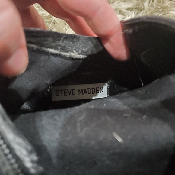 Steve Madden leather zip up boots - Picture 2 of 7
